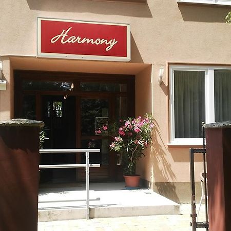 Harmony Panzió Hajduszoboszlo Exterior foto
